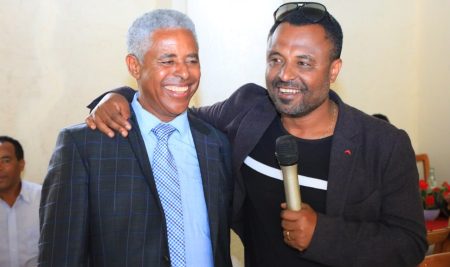 በደብረ ታቦር ዩኒቨርሲቲ ለተመደቡት የ12ኛ ክፍል ፈተና አስተባባሪዎችና ፈታኞች የጉብኝትና መስተንግዶ መርሃ ግብር ተደረገ።